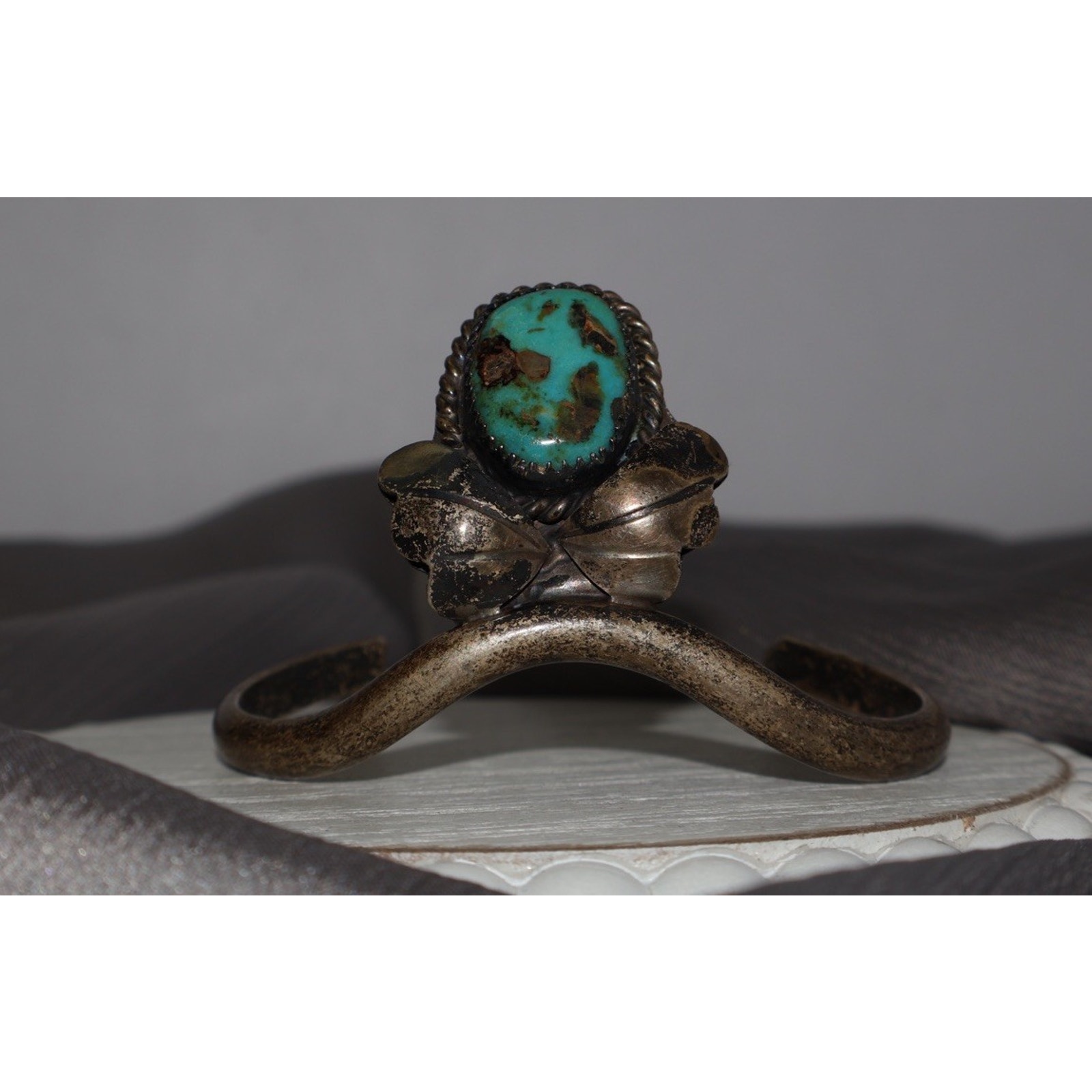 Vintage Navajo Sterling Silver Bow With Turquoise Cuff Bracelet 225g 6in 342$